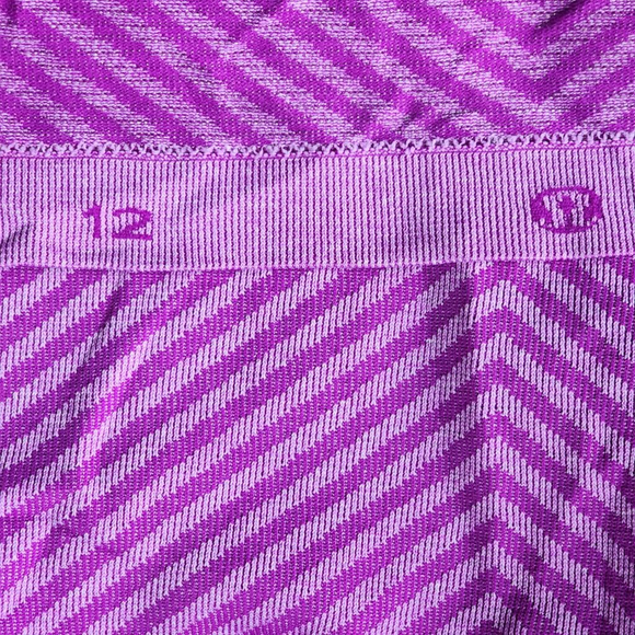 LULULEMON Swiftly Tech Long Sleeve Crew Fleur Tee Size 12 Purple Violet - Picture 6 of 6